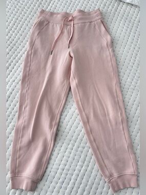 lululemon athletica womens Blush Pink capri Jogger Sweatpants
